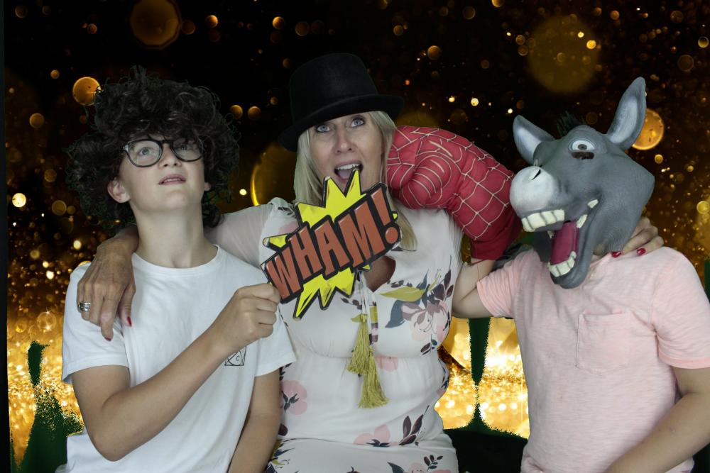 Leavers BBQ | View more photos from the event at gallery.myphotoboothexperience.co.uk/u/MyPhotoBoothExperienceLtd/Leavers-BBQ